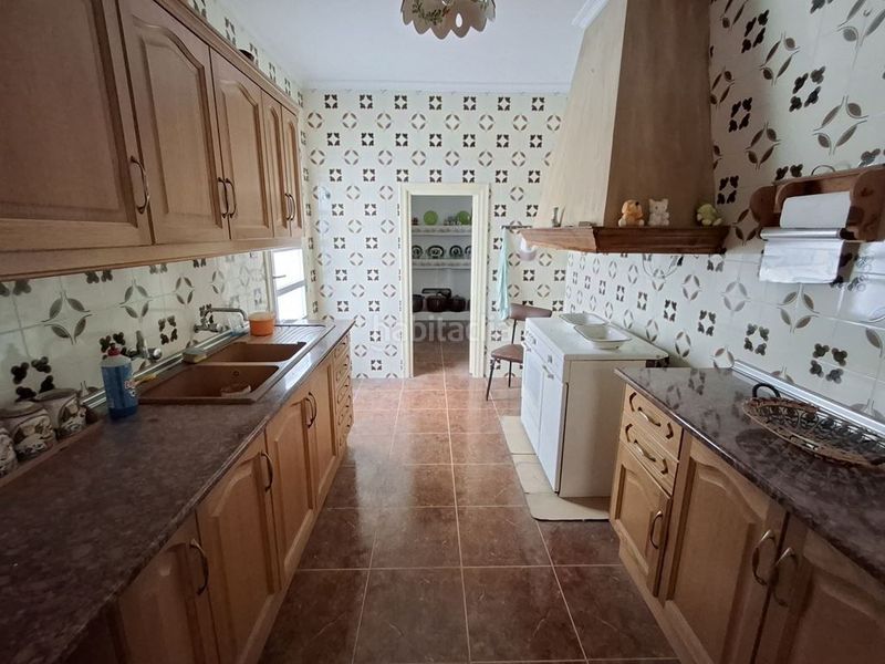 Foto f7f4b3a9-1ae8-433c-b275-0b8e434b315f. Casa amb calefacció a Roda (La)