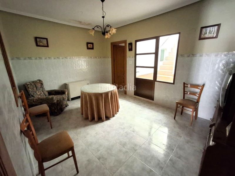 Foto ff1fd186-4617-4abd-af40-258bc6c17b6b. Casa amb calefacció a Roda (La)