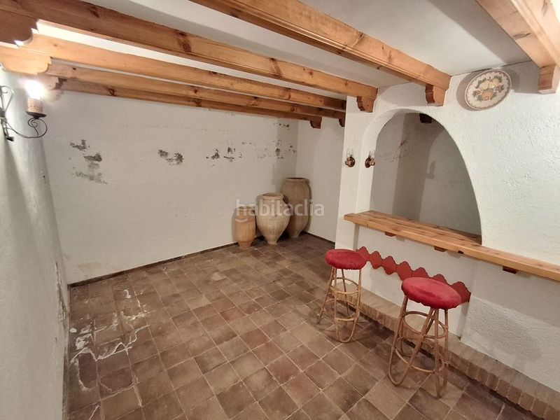 Foto 5e5bb7d0-9d49-4090-ad21-75bed66044c6. Casa adossada amb calefacció aparcament a Roda (La)