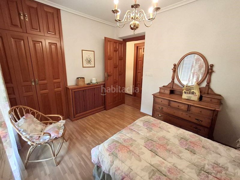 Foto df5e630a-1f15-467e-a907-6fe3e6e4ef1a. Casa adossada amb calefacció aparcament a Roda (La)