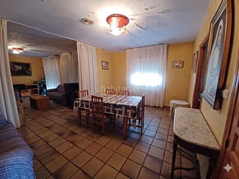 Foto c17a8a59-9e29-438d-8638-74ef809750bd. Casa amb calefacció aparcament a Fuensanta