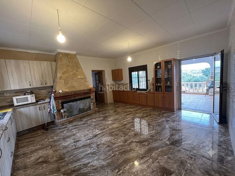 Foto 9f842f86-c137-4035-abd9-fa938161b955. Casa amb calefacció aparcament a Sisante