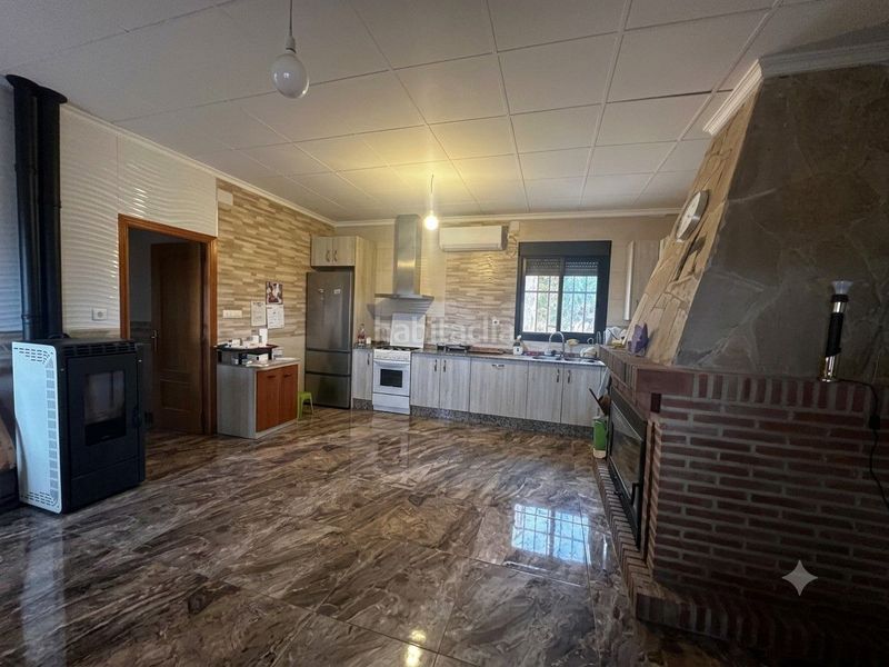 Foto f6a00ab2-b892-4e83-be47-703626a4fccc. Casa amb calefacció aparcament a Sisante