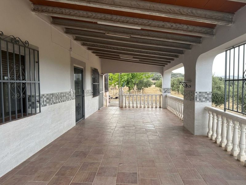 Foto f9e4f4ee-e8d1-4e2c-9763-52646ee10eb8. Casa amb calefacció aparcament a Sisante