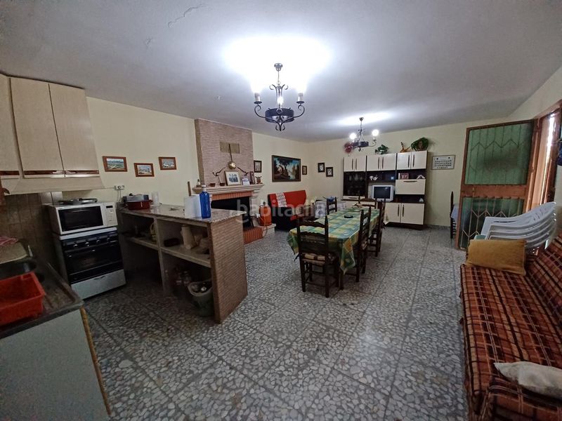 Foto fded9ac6-46d6-4e50-b706-eb990ad08f93. Casa amb aparcament piscina a Roda (La)
