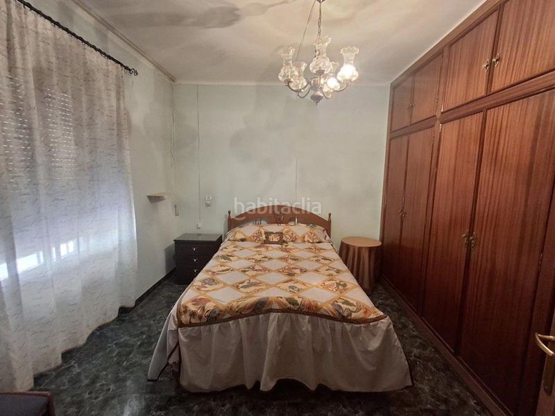 Foto 3730f8da-a974-4823-b203-79f6a5d20216. Casa amb aparcament a Roda (La)