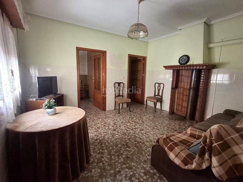 Foto 49e10810-7fd4-4dba-8438-0b7145278004. Casa amb aparcament a Roda (La)