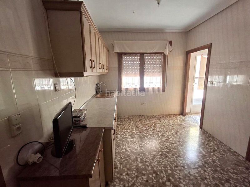Foto 64aa8aee-0bbe-4499-8318-e7f3a18ada53. Casa amb aparcament a Roda (La)