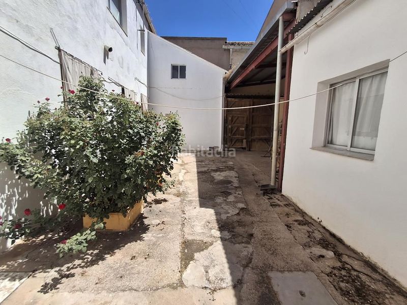 Foto b6af5f1c-eb51-4205-86a7-544d7c4691e4. Casa amb aparcament a Roda (La)
