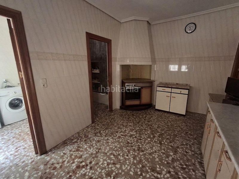 Foto d2348740-a78a-448c-8ac2-b0f2c6d1a222. Casa amb aparcament a Roda (La)