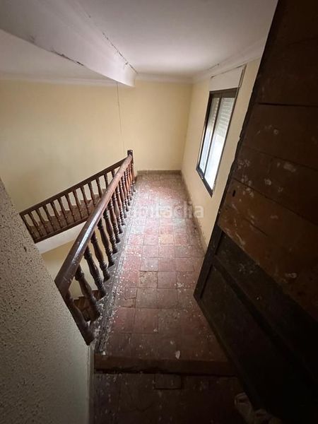 Foto ce63c208-b6d5-4604-90bd-2dd414b27b30. Edificio in Sisante