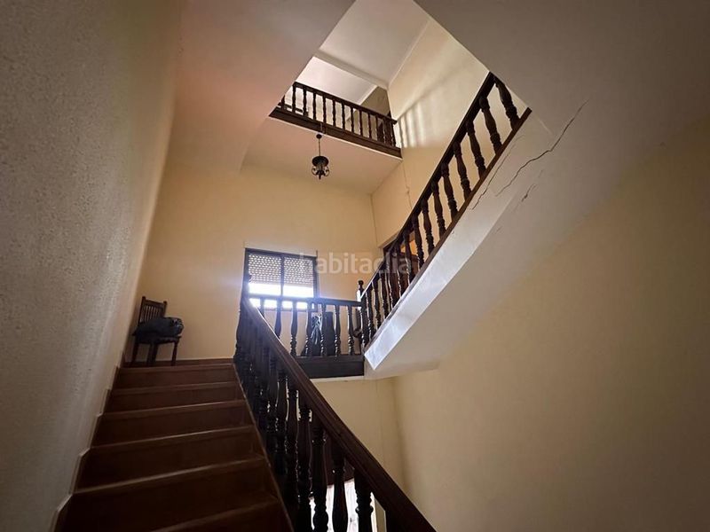 Foto e9b3e29b-4739-40e5-8b07-7d0f29d830f6. Edificio in Sisante