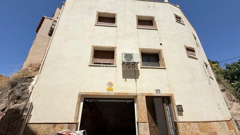 Foto adaf522e-aa45-4b40-9227-113935917d04. Casa amb calefacció aparcament a Bogarra