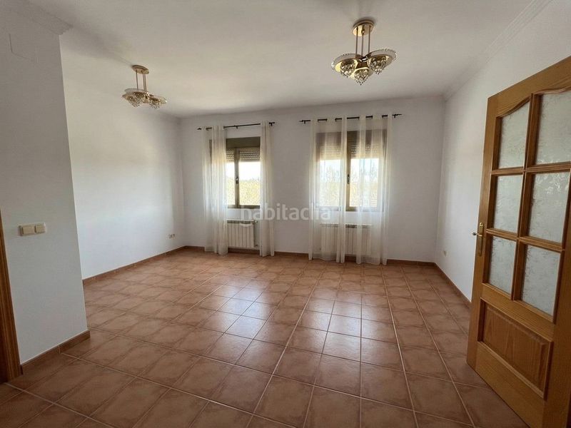 Foto 904832e9-1991-4201-8396-0484d018519f. Casa amb calefacció aparcament a Minaya
