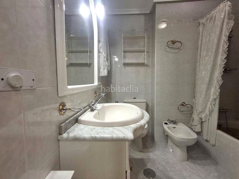 Foto a5055b01-981f-4ad3-a574-b28659d502c7. Pis amb calefacció aparcament a Roda (La)
