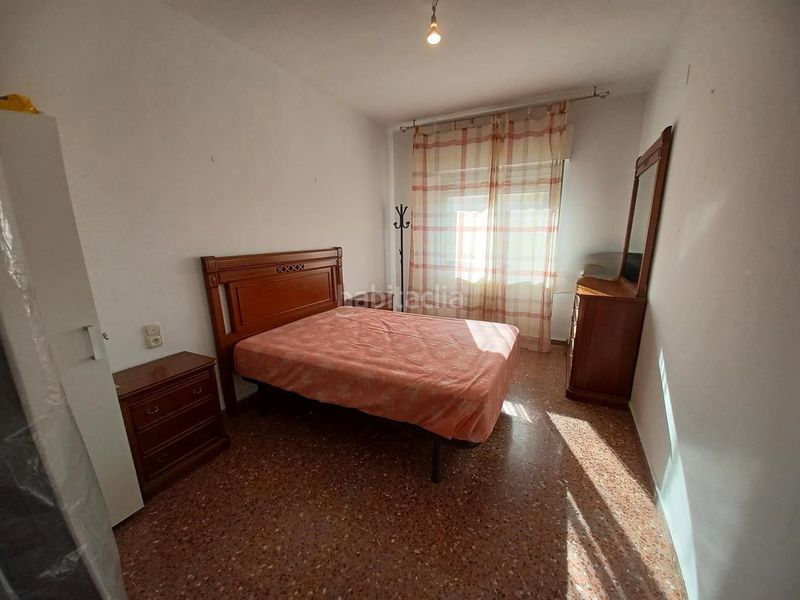 Foto ad01a1db-2a54-4897-9dfd-fa77573da3c6. Pis amb calefacció aparcament a Roda (La)