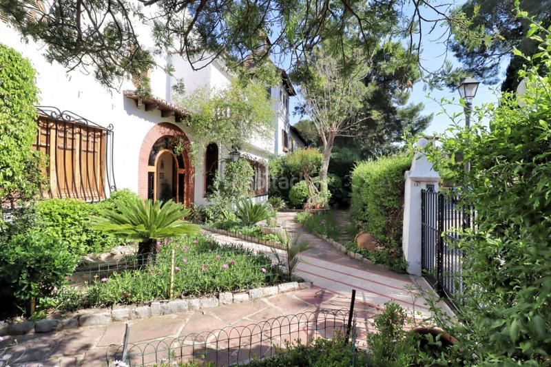 Foto b3001415-3f56-4c27-89ea-81b74858b56f. Xalet amb calefacció aparcament piscina a Rocafort