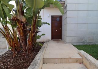 Xalet  Calle riu turia. Chalet independiente en santa barbara
