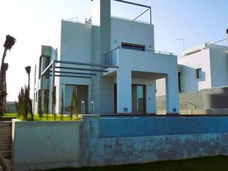 Xalet  Calle riu turia. Chalet independiente en santa barbara Xalet  Calle riu turia. Chalet independiente en santa barbara