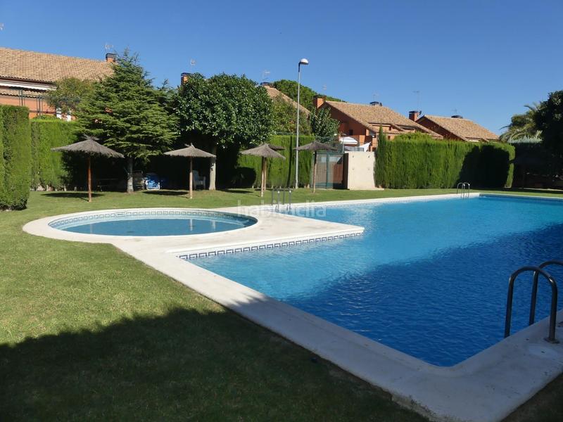 Foto 47db427e-e7d4-4d3a-b38f-72981300aaea. Affitto casa bifamiliare con riscaldamento parcheggio piscina in Paterna