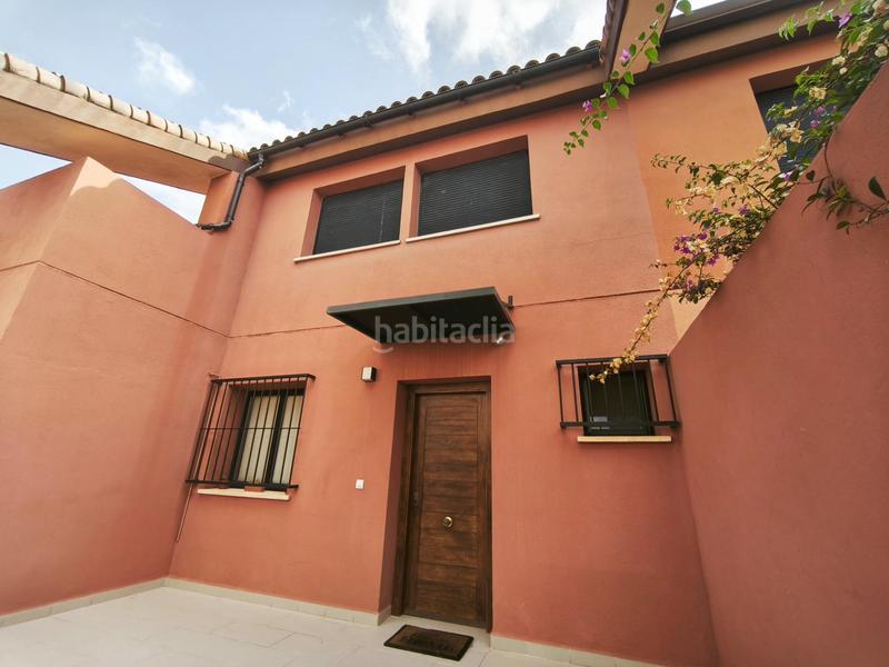 Foto cfc85f70-16ee-43f3-a978-4d2b2184d586. Affitto casa bifamiliare con riscaldamento parcheggio piscina in Paterna