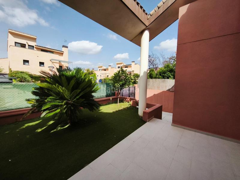 Foto e2b99676-53cb-41c9-b45e-a7e54ae82407. Location maison jumelée avec chauffage parking piscine dans Paterna