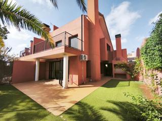 Towny house in Casas Verdes