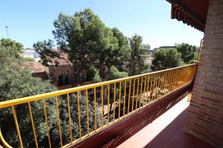 Miete Etagenwohnung in Casas Verdes - Ermita. Piso en la subida de la ermita de godella