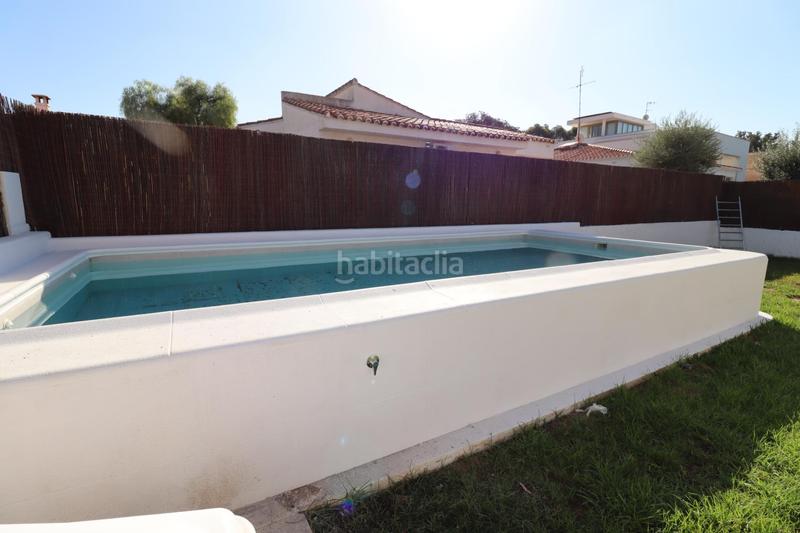 Foto b9efc8b2-6f59-4bd8-8424-3a8290184d14. Affitto chalet con piscina in Rocafort