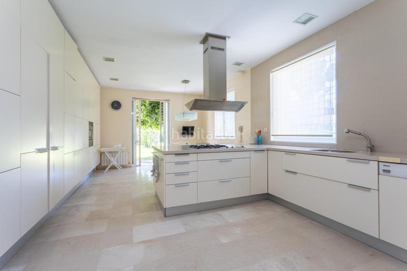 Foto ad1f2444-efd1-40fd-8ebb-eb233261e543. Xalet amb calefacció aparcament piscina a Rocafort