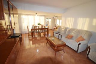 Etagenwohnung in Nou Moles