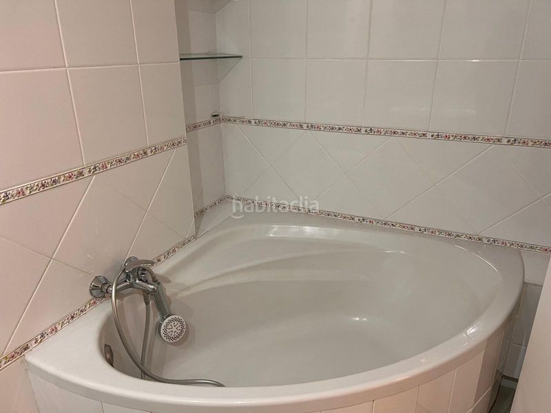 Foto a389cbdb-72bd-42c7-9142-c74d3d613a43. Pis amb aparcament a Trinitat Valencia