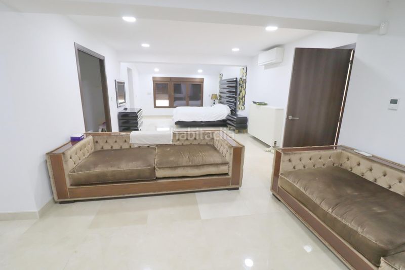 Foto 494a193d-39ab-448d-aa39-16f197d42dcf. Chalet with parking pool in Nueva Santa Barbara - Cruz de Gracia Godella