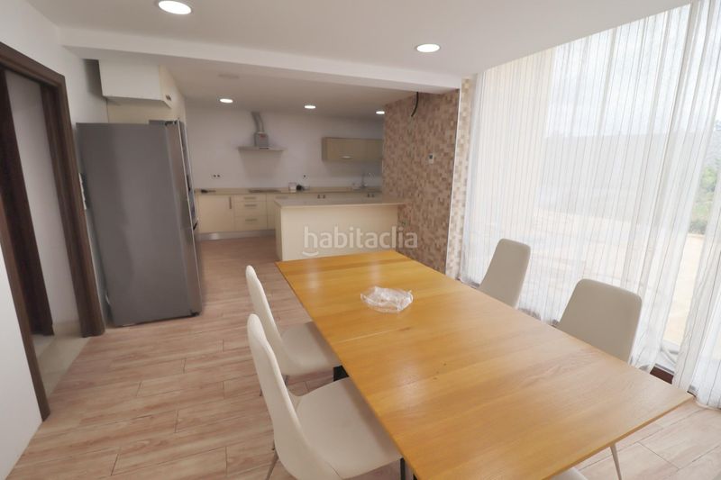 Foto 81cbd029-e048-4609-bf75-e5141bff383f. Chalet with parking pool in Nueva Santa Barbara - Cruz de Gracia Godella