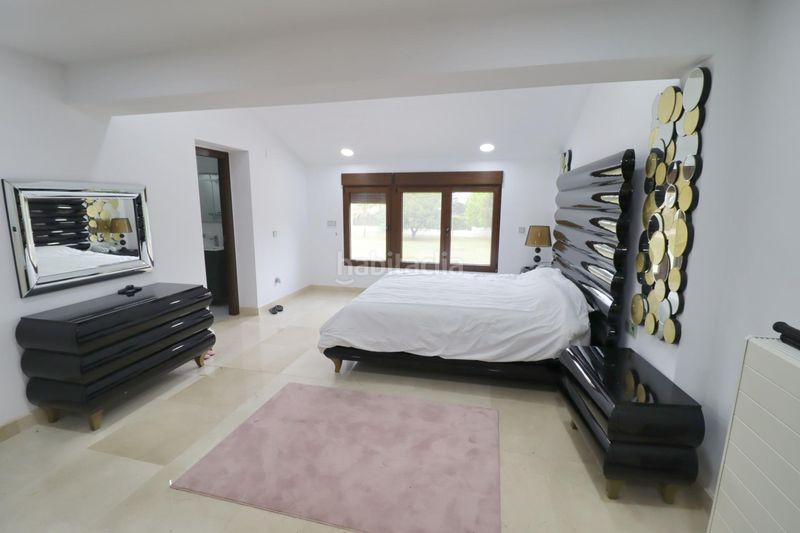 Foto a599f3fa-363e-42a6-8178-6b99ad40ffd5. Chalet with parking pool in Nueva Santa Barbara - Cruz de Gracia Godella