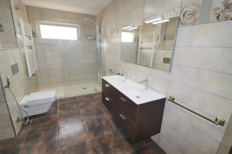 Foto ac2c6825-7852-4c9f-aa48-fb7f85284421. Chalet with parking pool in Nueva Santa Barbara - Cruz de Gracia Godella