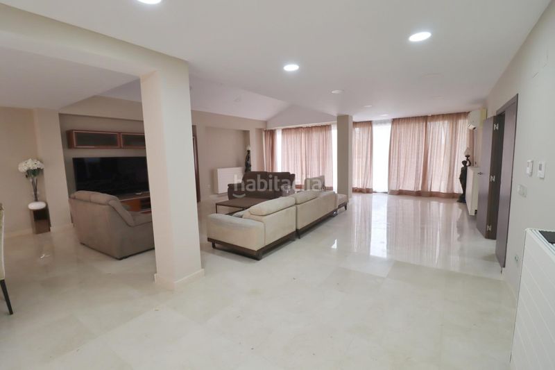 Foto b2954a44-376d-43a7-8714-214fb42d77b9. Chalet with parking pool in Nueva Santa Barbara - Cruz de Gracia Godella