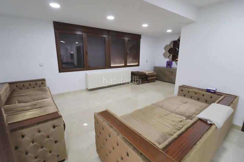 Foto ba37da01-7f04-4a1e-a4f0-04ad893140f8. Chalet with parking pool in Nueva Santa Barbara - Cruz de Gracia Godella