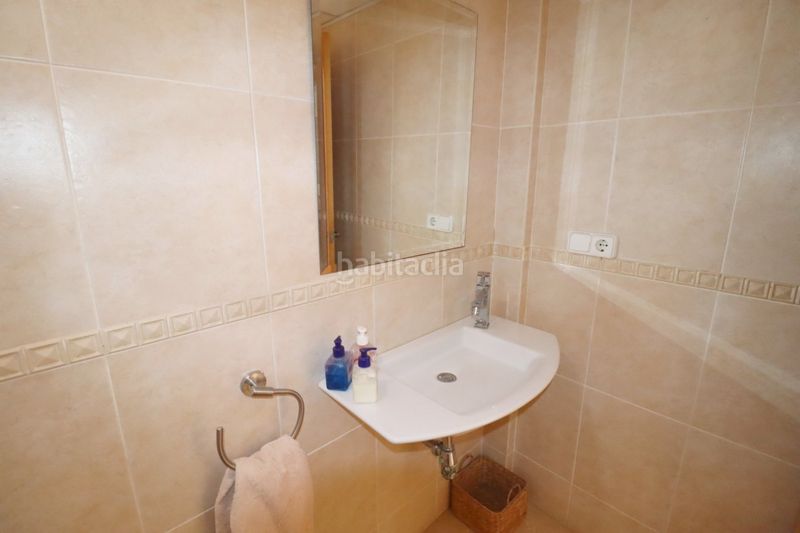 Foto 00d243f6-8206-4468-a8df-d06bd2e5cf24. Casa aparellada amb calefacció aparcament piscina a Rocafort