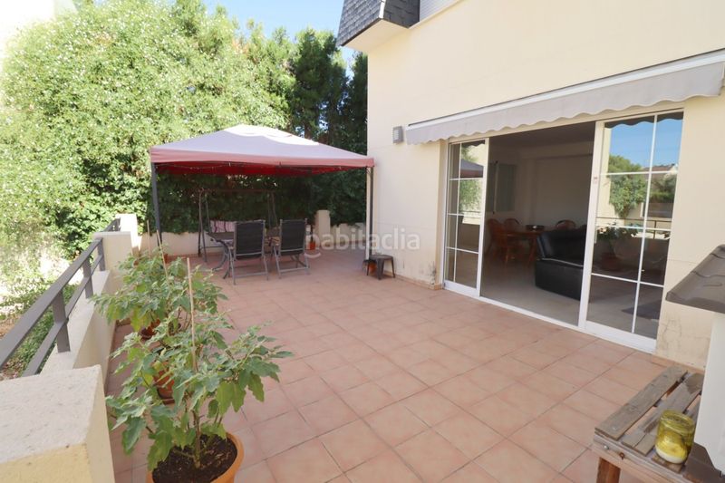 Foto 0d30b0c9-6e77-4487-a39b-cb832bd031d2. Casa aparellada amb calefacció aparcament piscina a Rocafort
