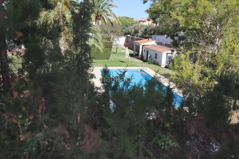 Foto 427b86a8-4337-456f-97f3-11df6fe06a59. Casa aparellada amb calefacció aparcament piscina a Rocafort