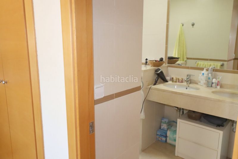 Foto d2bc51c9-2ea2-4815-a2f2-19215a2e6d79. Casa aparellada amb calefacció aparcament piscina a Rocafort