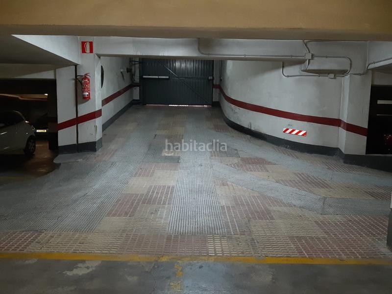 Foto 761a36c7-b0c8-4321-94f7-beb351f7d1e3. Aparcament cotxe a Cardenal Benlloch Mislata