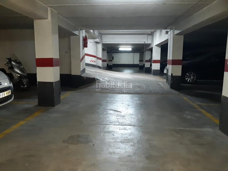 Foto b711df5c-8ef9-47e0-a6d0-e7792c56ba0b. Aparcament cotxe a Cardenal Benlloch Mislata
