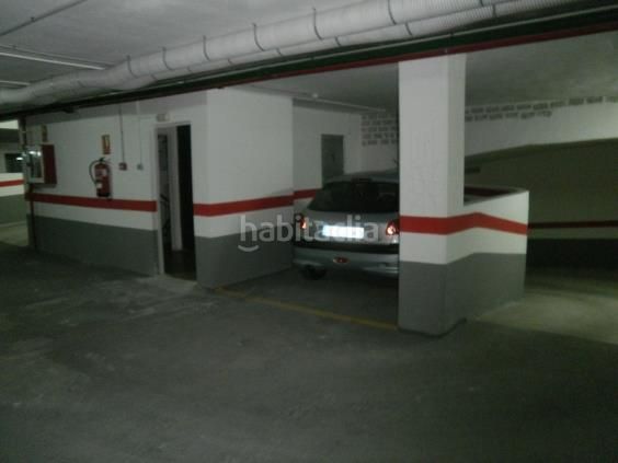 Foto df3f8764-852b-4c63-80fa-f7879a91a793. Autoparkplatz in La Constitución-Canaleta Mislata