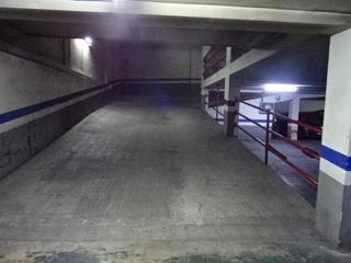 Aparcament cotxe a Cardenal Benlloch. Garaje en avenida  gregorio  gea