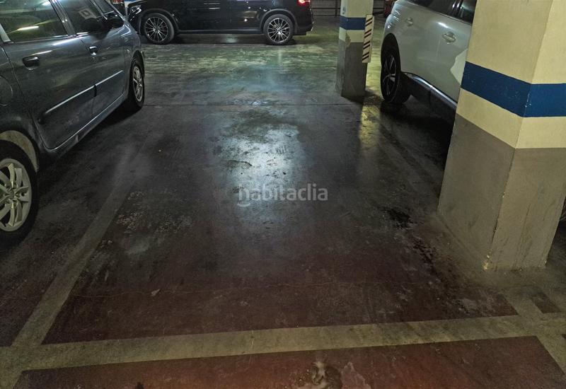 Foto 82b1c97a-c267-4919-bae4-66a5dab8b12a. Parking voiture dans La Constitución-Canaleta Mislata