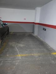 Aparcament cotxe a La Constitución-Canaleta. Garaje zona almassil