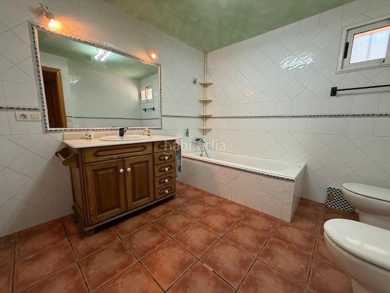 Foto 21d546e3-8082-4239-98fa-317132f2f114. Casa amb aparcament a Batoi Alcoi