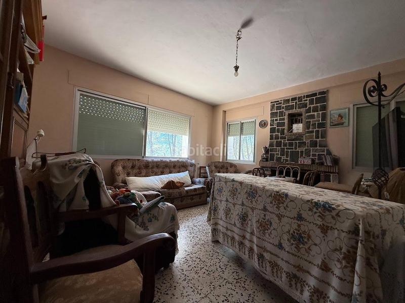 Foto 623dca98-345f-4143-9e57-b67bdc69e7e4. Casa amb aparcament a Batoi Alcoi